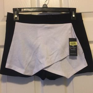 Jessica Simpson Black & White Skort NWT